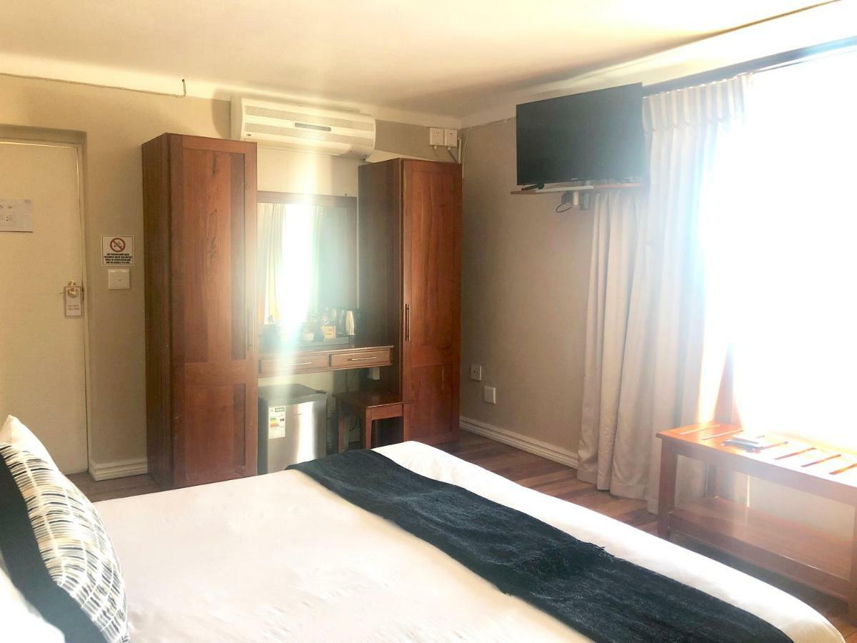 Lido Hotel Йоханнесбург Экстерьер фото